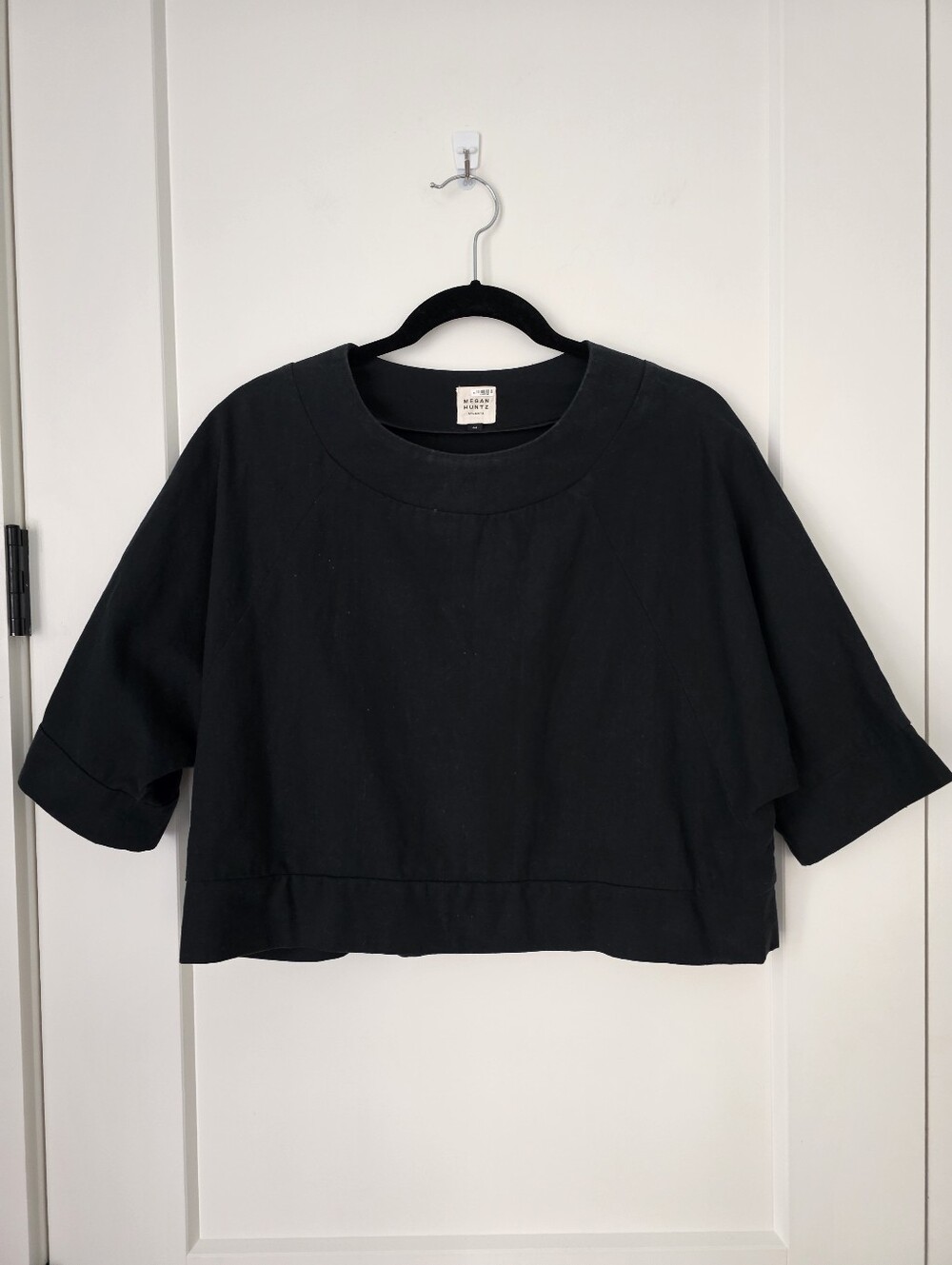 Megan Huntz Linen Black Boxy Short-Sleeve Top Sz M